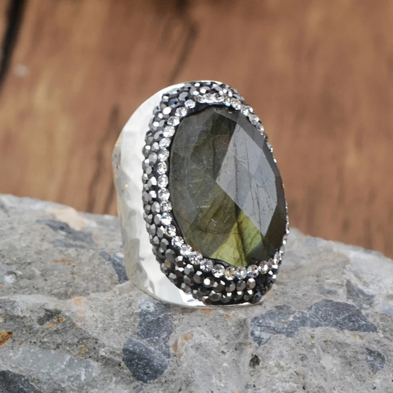 Женское кольцо из Лабрадорита с черным агатом|Кольца| |