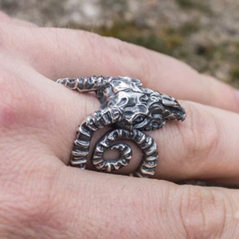 Мужское кольцо с головой овцы и козы поклонение сатане Овцы знака зодиака