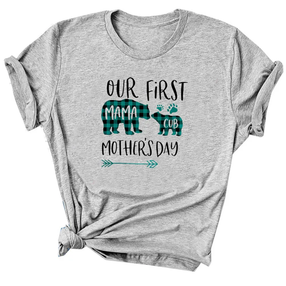 Футболка с надписью OUR FIRST MOTHER'S DAY и принтом Mama Милая футболка в клетку Bear Arrow для