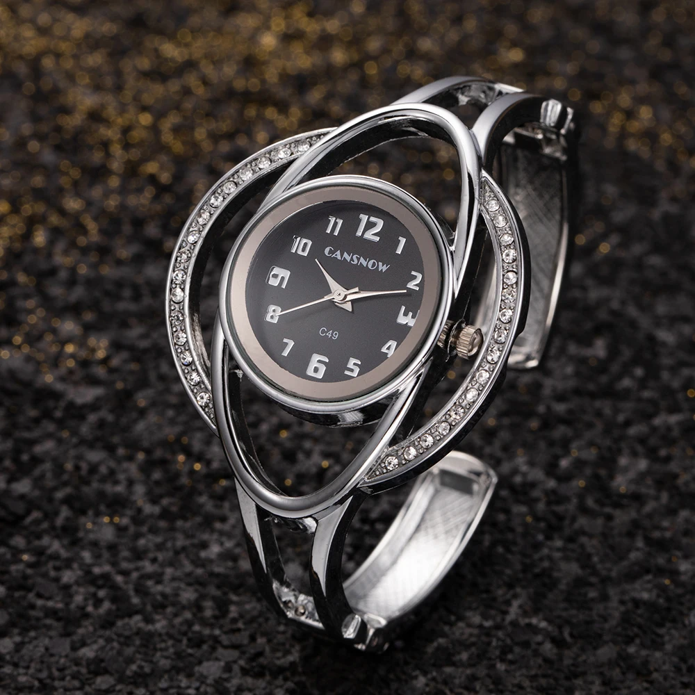 Часы женские кварцевые с маленьким циферблатом и браслетом | Наручные часы