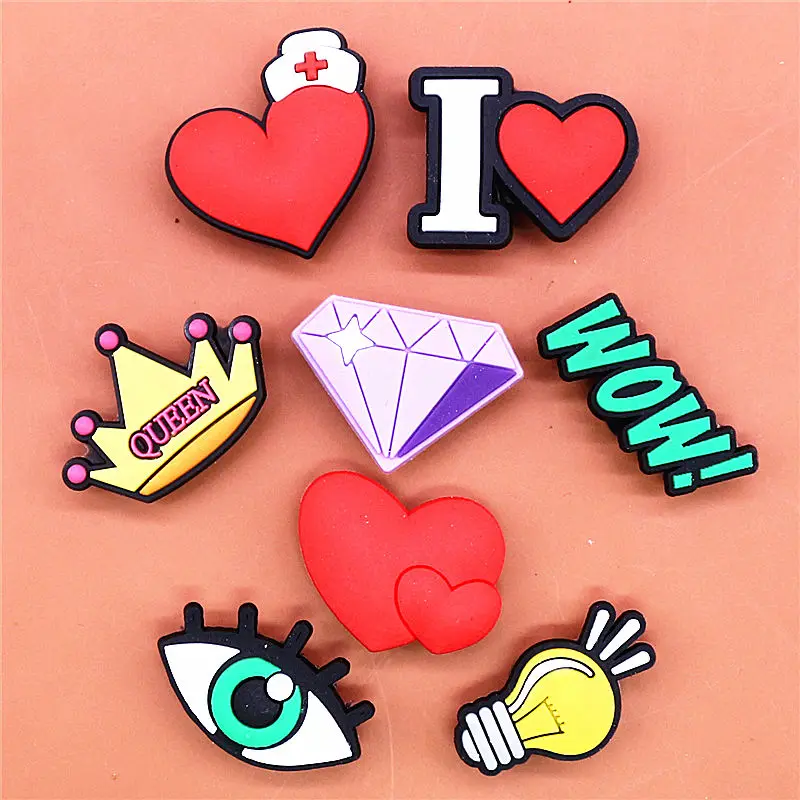 Freeshipping 1pcs Heart-shaped Shoe Charms Queen Green Eyes WOW Shoes Accessories Decoration Fit Croc Jibz Party Kids Gifts U238