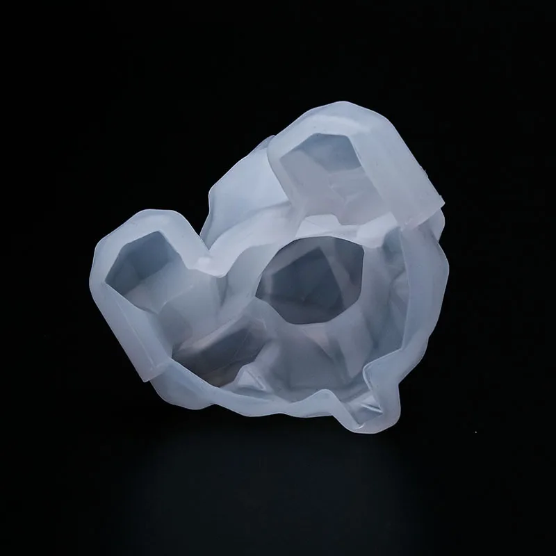Эпоксидная трехмерная геометрическая форма медведя из кристаллов для