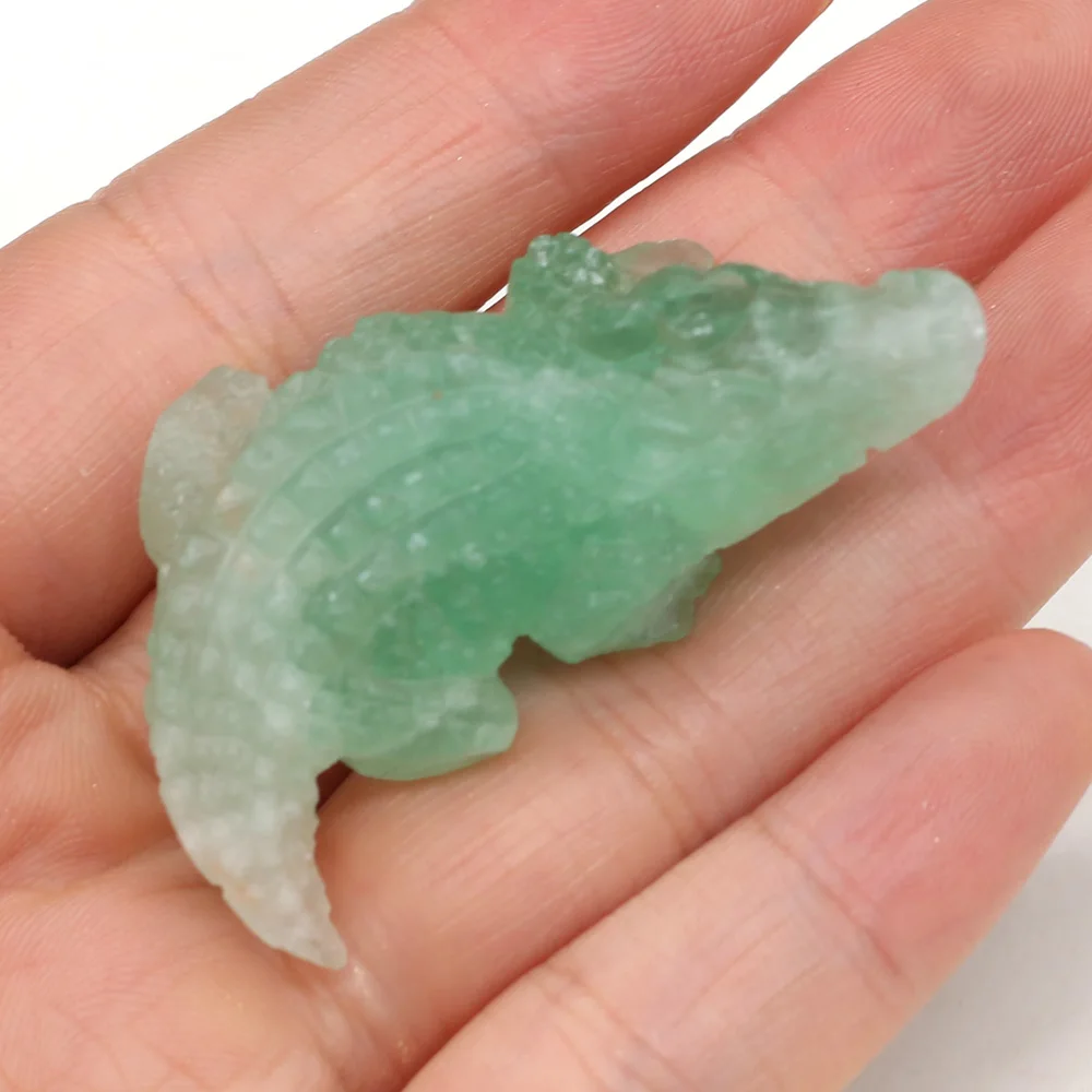

Hot Sale Natural Gem Sandstone Green Aventurine Quartz Agate Charm Ferocious Animal Crocodile Ornaments Exquisite Gift 22x48mm