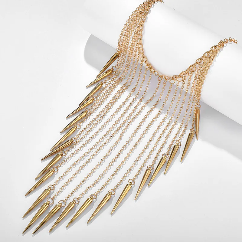 

Luokey Personality Exaggerated Tassel Statement Necklace Goth Punk Rivet Necklace For Women Fashion Choker Collares Jewelry 2020