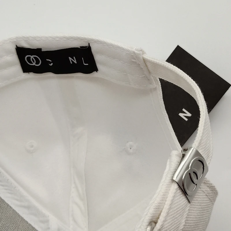 

2021 New Spring Women's Baseball Caps Letter Embroidery Female Cap Casual Hat Unisex Outdoor Travel Shade Hats Peaked cap