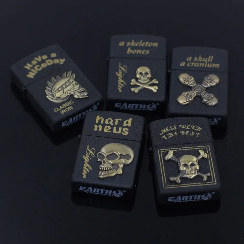 

Stellar/Earth Frosted Skull Kerosene Lighter Creative Lighter Cigarette Accessories