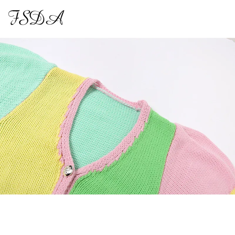 

Funny 2021 Knitted Patchwork Crop Top Women Short Sleeve V Neck Casual Y2K T Shirts Sexy Fashion Summer Cardigan Tops