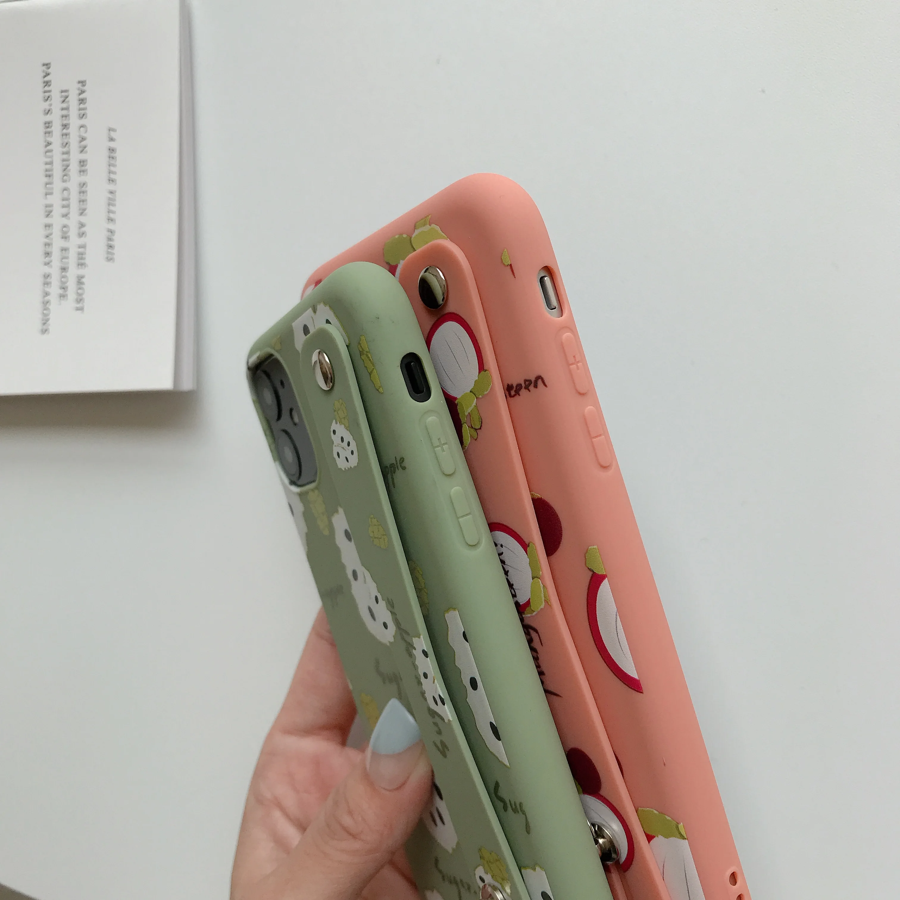 Suitable for IPhone11 XS MAX XR X 8 7plus 6s Soft Protective Sleeve Bracket Wristband Stylish Cute Mangosteen Phone Case |