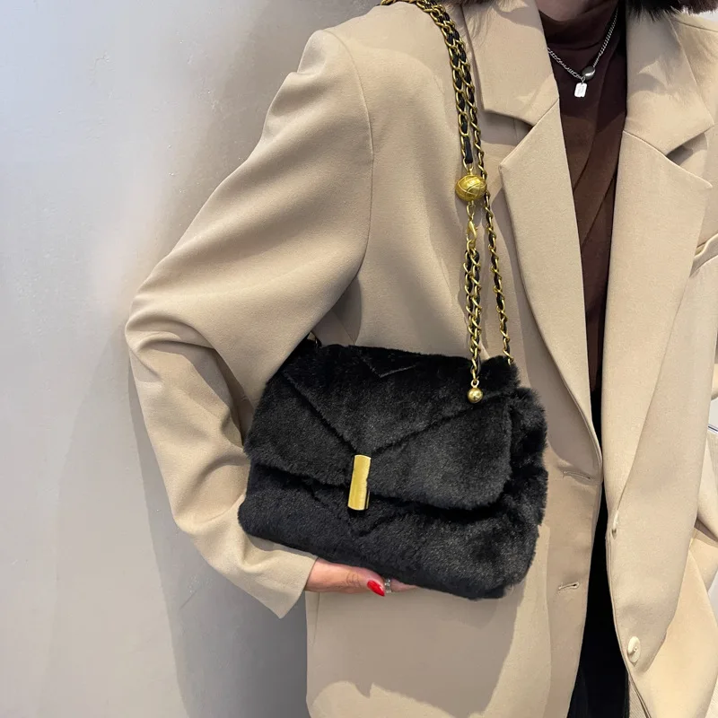 

High-quality Chain Small Bag Handbags Plush One Shoulder Messenger Plush Cute 2021 New Fashion Casual Wild Plush Underarm Bag
