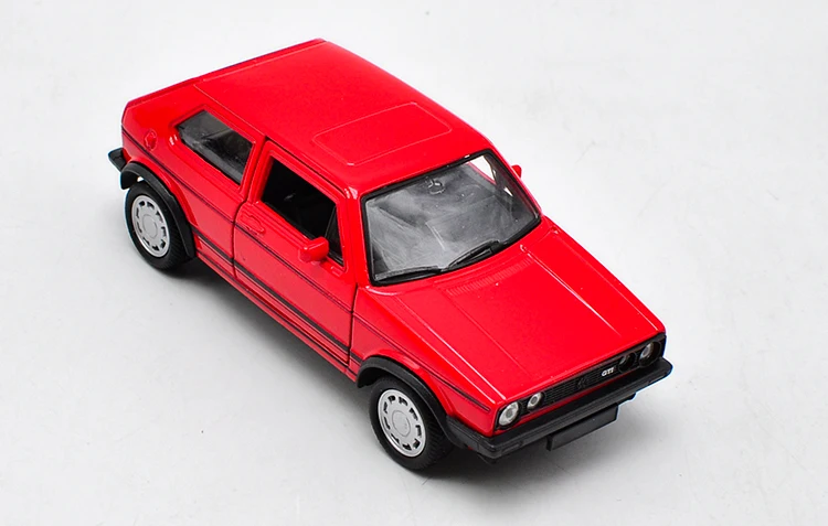 Hot 1:36 Golf-GTI Alloy Car Model,Simulated Die Cast Metal Open Door Pullback Toy Model,Children's Birthday Gift,Free Shippin