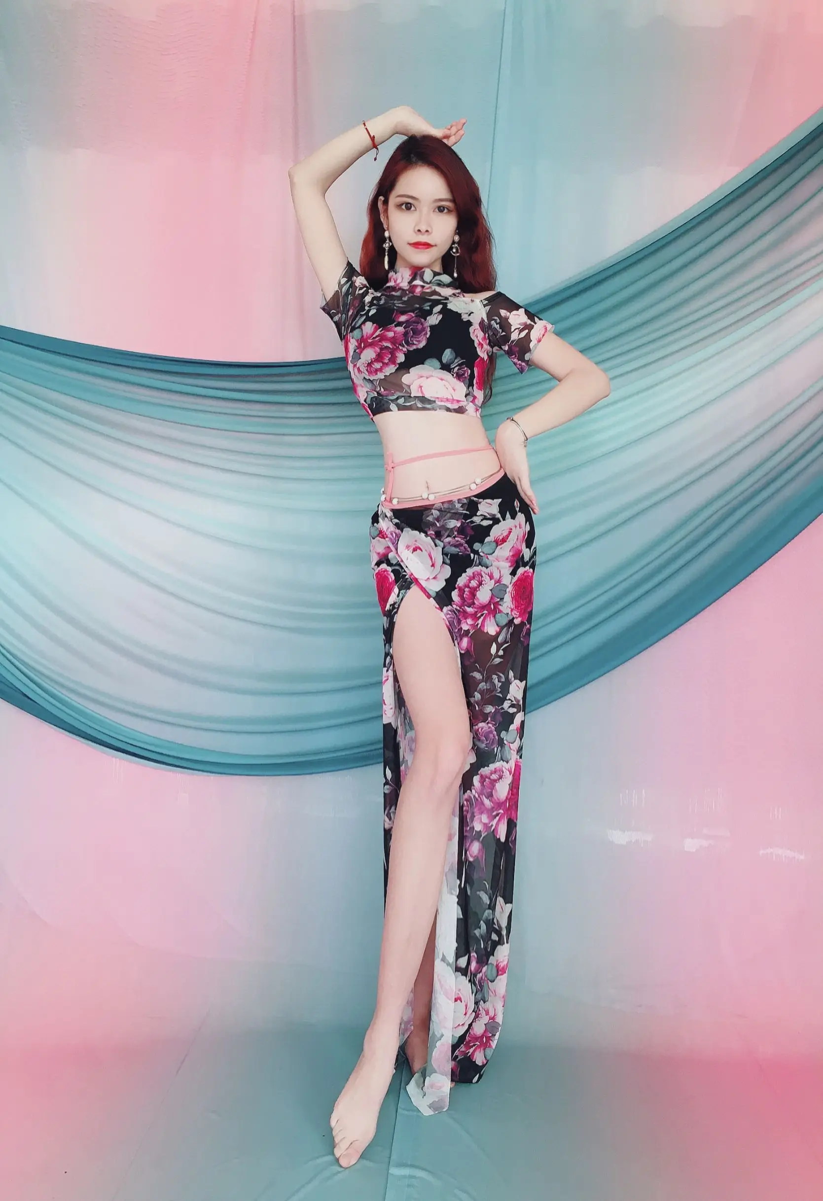 Восточный танцевальный костюм для восточных танцев живота Балади Санди