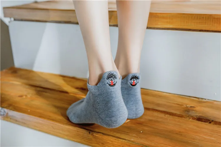 1 пара ярких цветов женские хлопковые летние Kawaii вышитые выразительные женские носки счастливые модные забавные носки до лодыжки