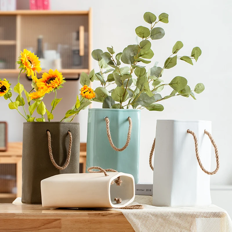 

Nordic Creative Portable Ceramic Vase Decoration Bright Countertop Vase Home Dried Flower Flower Arrangement Accessories