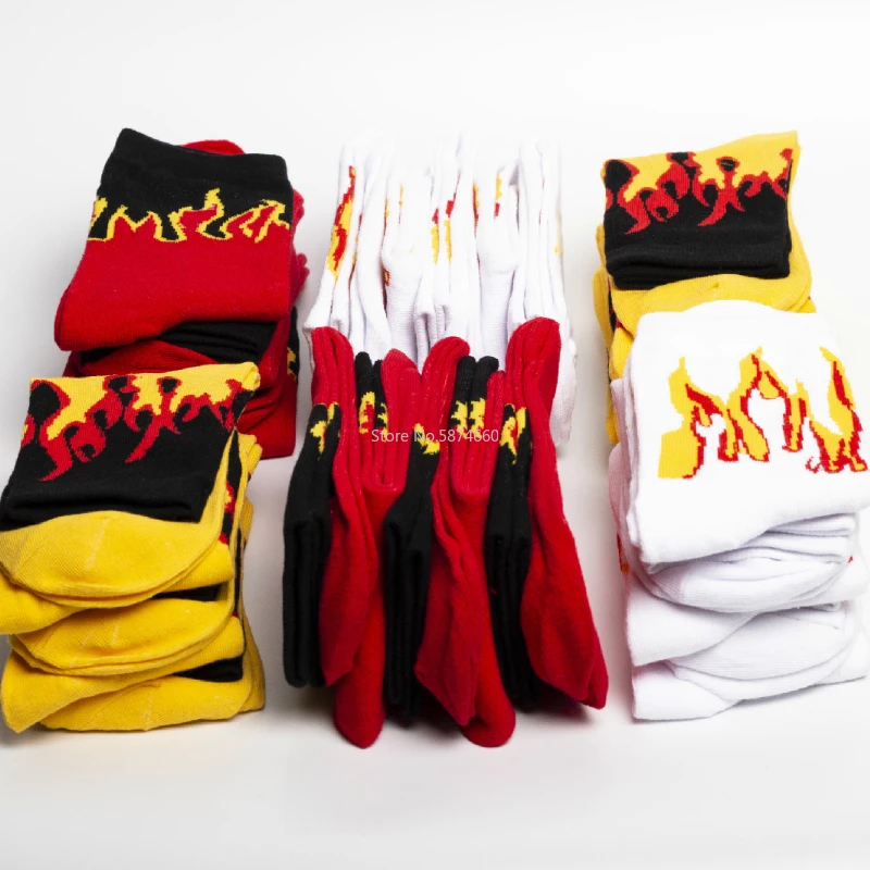 Calcetines largos de algodón para hombre y mujer, calcetín Unisex con diseño de fuego, llama roja y amarilla, estilo Hip Hop clásico, ideal para monopatín, 10 pares