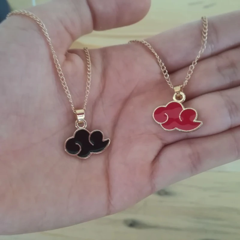 

Men and Women Metal Cloud Pendant Necklace Japanese Anime Red Cloud Logo Link Chain Organization Jewelry Accessories