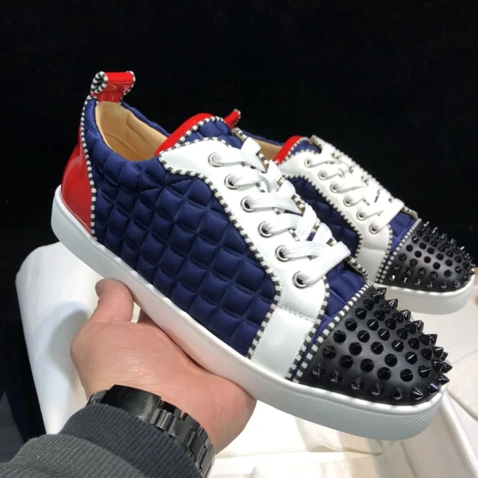 

Men's and women's casual shoes rivet rhinestone flat shoes bar fashion red black gray leather sneakers 36-46 size