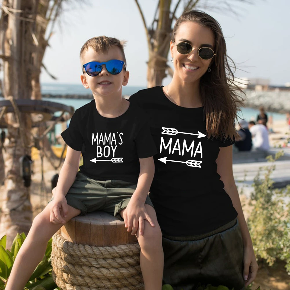 Mama and Mama's Boy Print Mom and Son Matching Shirts Casual Mother Son Black Cotton Tshirt Baby Boy Bodysuit