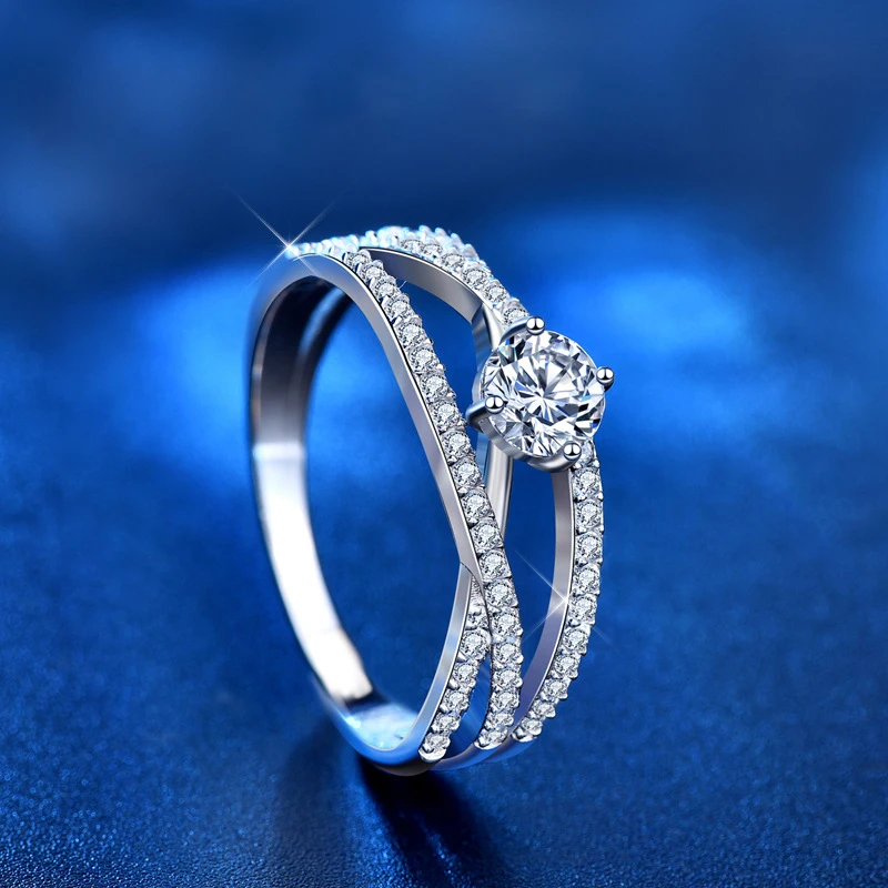 

Moissanite Ring 925 Silver 2.8g 50 Points White Diamond US No 5 6 7 8 Rings For Women Wedding Party Three Lives III Jewelry