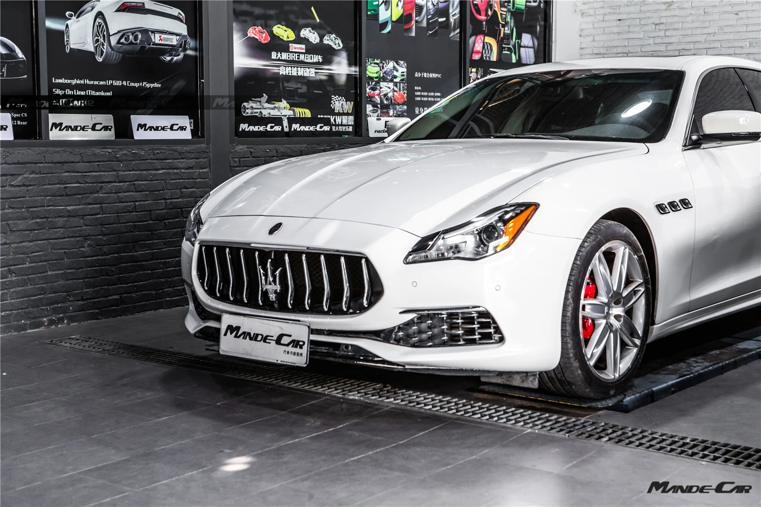 

New Front Bumper with Front Grille For Maserati Quattroporte 2017Y-2021Y Front bodykits Car Accessory