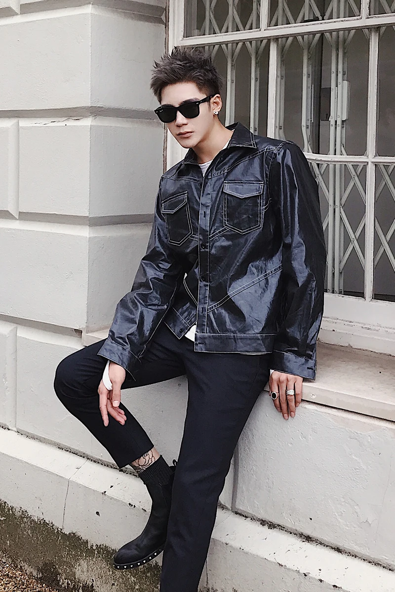 

Spring and autumn men's jacket Korean version of the trend of casual slim body short trench coat men's coat.