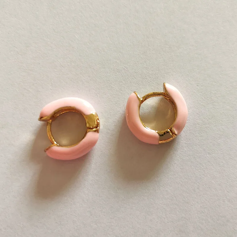 A Pink Маленькие серьги-кольца, женские разноцветные эмалированные мини-серьга, Неоновые Круглые ювелирные изделия, изысканные серьги Huggie, трендовые корейские милые - Окраска металла: A Pink