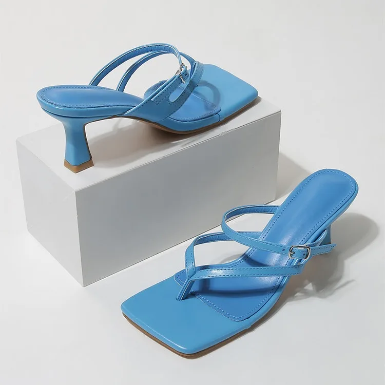 

Rubber Flip Flops Slippers Casual Square Toe Shoes Low Slides Slipers Women Hawaiian Luxury Summer 2021 Rome PU Hoof Heels Basic