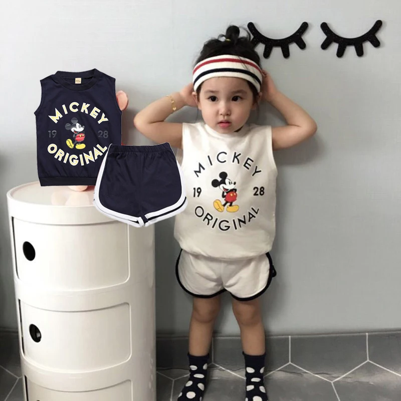 Для детей 2, 3, 6 лет для маленьких девочек одежда для детей с Микки-Маусом комплект одежды для детей для малышей, для маленьких мальчиков жилет и шорты; комплекты Спортивный костюм летние девочек Костюмы