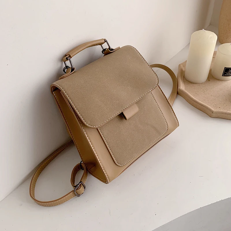 

2021 New Woman Fashion Backpack High Quality Large Capacity Outdoor Travel Backpack Female Shoulder Bag Student School Bag