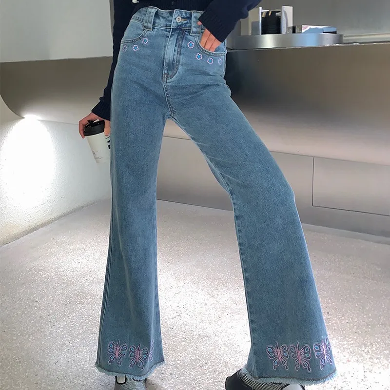 

ZCWXM Vintage Jeans Women Butterfly Embroidery Flare Blue Denim Pants High Waist Korean Fashion Clothes Female Bell Bottom Jeans