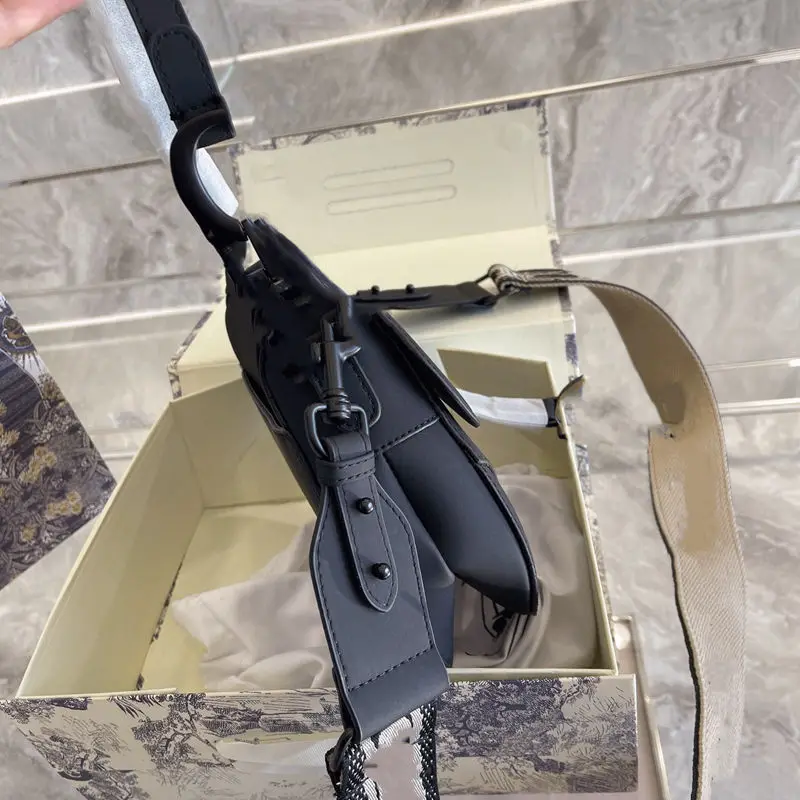 

New ladies saddle bag, single shoulder diagonal ladies bag, all-match female bag purse crossbody bags