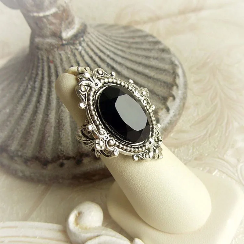 Кольцо в стиле панк с большим овальным черным кристаллом ювелирные изделия
