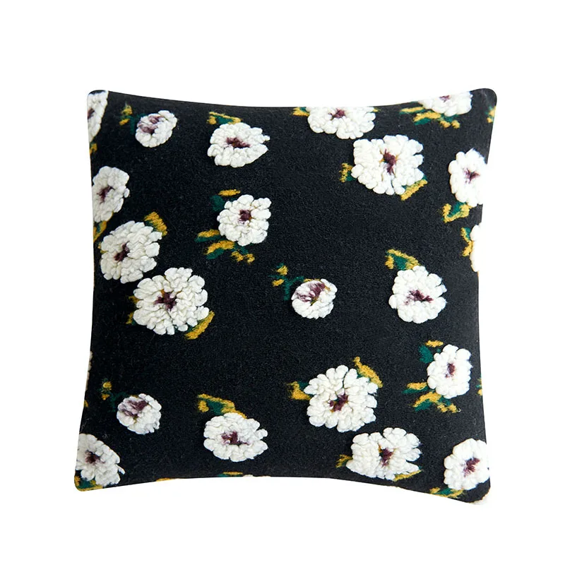

Наволочка с вышивкой «маргаритки», 45 см