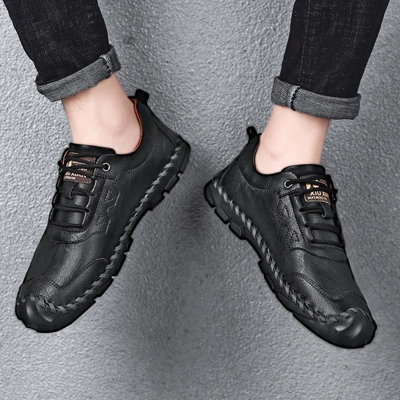 

Plus Leather Shoes for Men Breathable Light Men Causal Shoes Lace Up Men Jogging Shoes Zapatillas Deportivas Hombre Walking Shoe