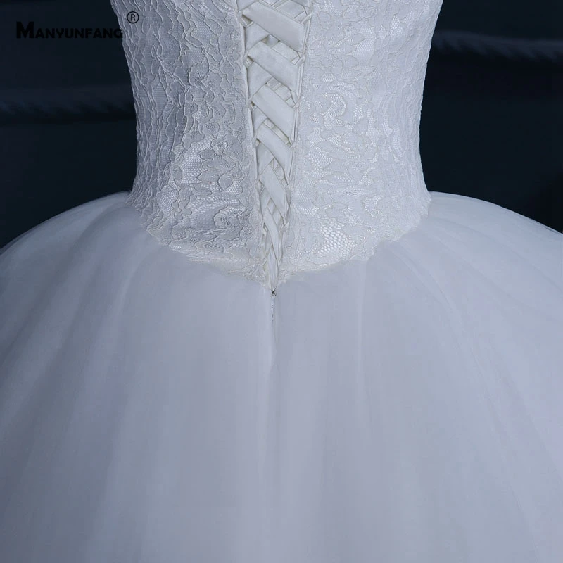 

Elegant Strapless Chapel Train Birdal Ball Gown 2021 New Arrival Lace Up Back Sleeveless Embroidery Appliques Wedding Dress