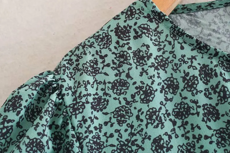 Женское элегантное платье миди с круглым вырезом и цветочным принтом