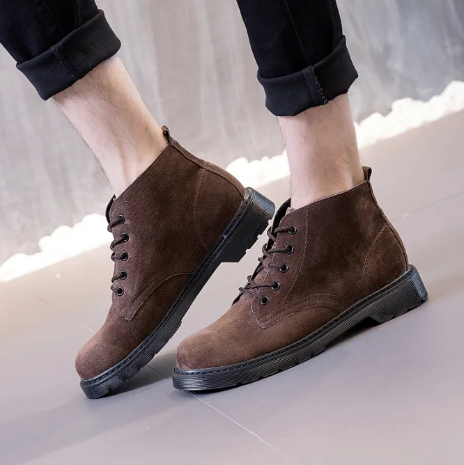 

Man Flat Classic Men Dress Shoes outdoor lace up genuine Leather Wing tip Carved Italian Formal Oxfords shoes Pop new