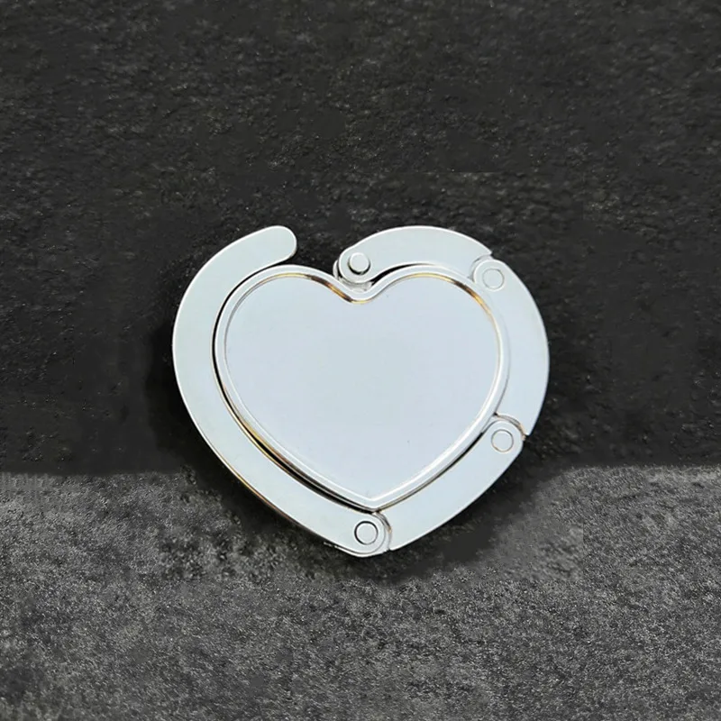 heart-shaped 100 шт./лот, персонализированные подарки для гостей, для свадебного торжества, подгонянное зеркало для макияжа, вешалка для сумок, складной крючок для сумочки - Цвет: heart-shaped