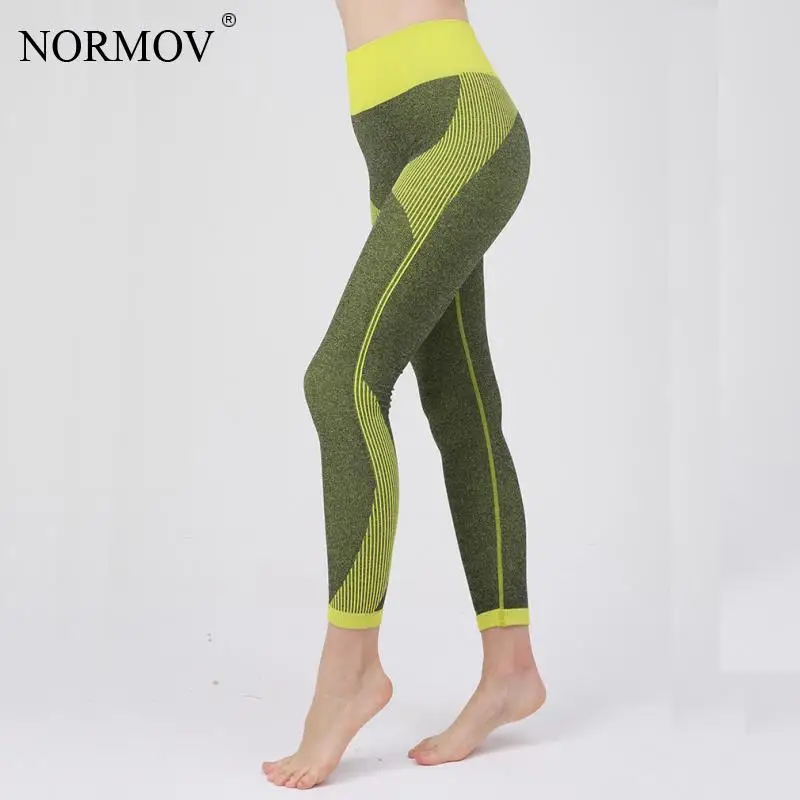

Женские Бесшовные эластичные леггинсы NORMOV с высокой талией, спортивные Леггинсы пуш-ап для тренировок, однотонные леггинсы для фитнеса