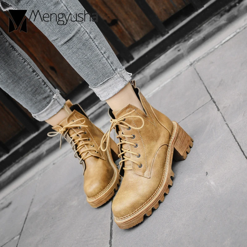 Ботинки martin на платформе в европейском стиле с вырезами ретро женские ботинки