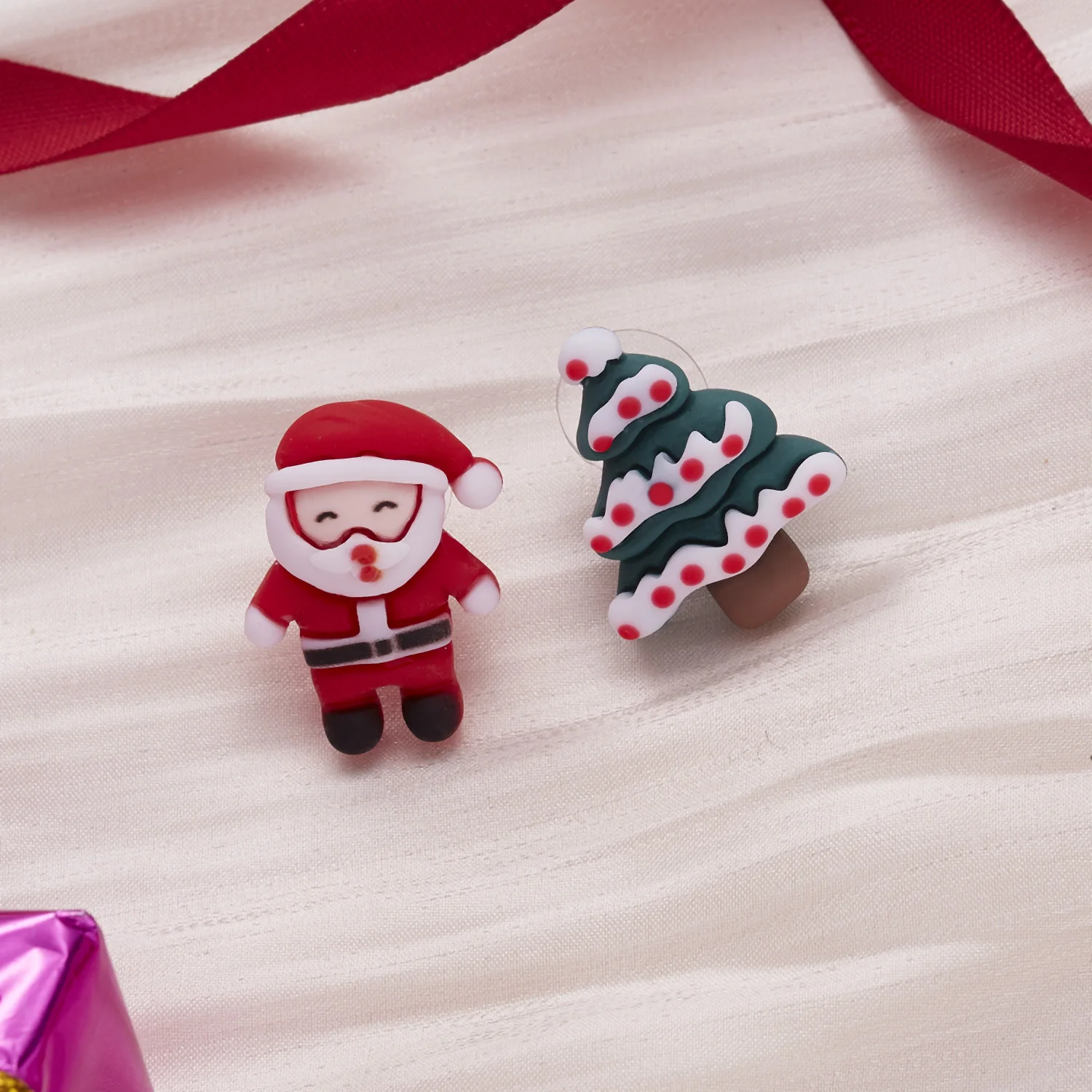 

New Asymmetrical Christmas Stud Earring For Women Soft Pottery Santa Claus Christmas Tree Snowman Xmas Hat Earrings Jewelry