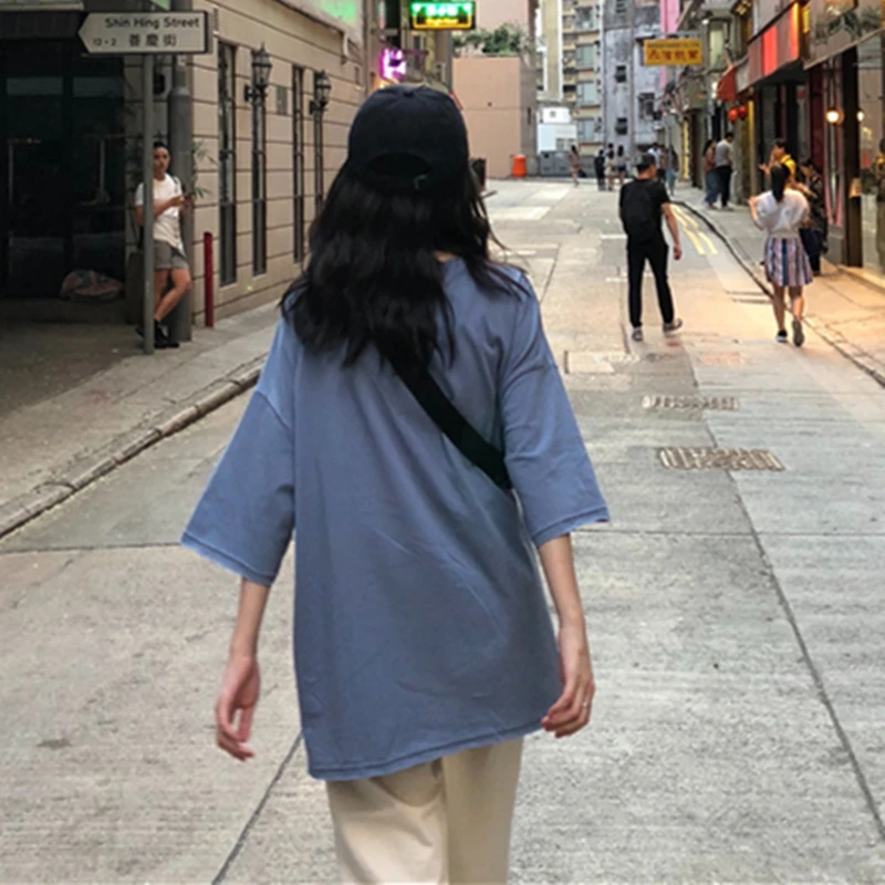 

Футболка женская короткая с буквенным принтом, Модная стильная простая Свободная Повседневная рубашка в стиле Харадзюку, с круглым вырезом...