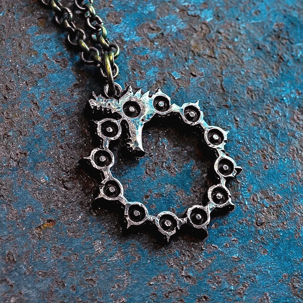 

Vintage Silver Plated Ouroboros Pendant Necklace Personality Men Women Snake Necklace Long Chian Cosplay Jewelry Hip Hop Chain