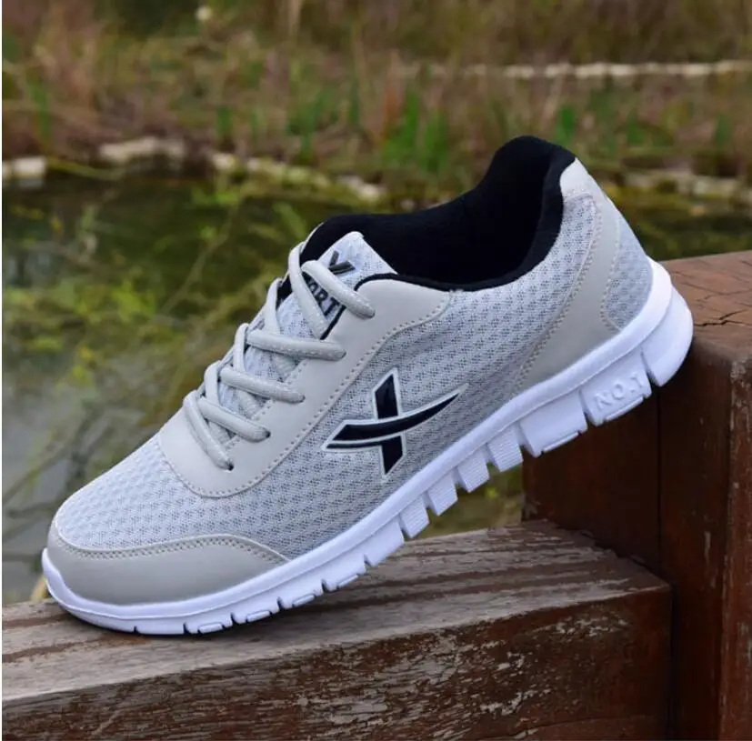 Мужская обувь Новинка 2020 года сетчатая Дышащие кроссовки Дизайнерская