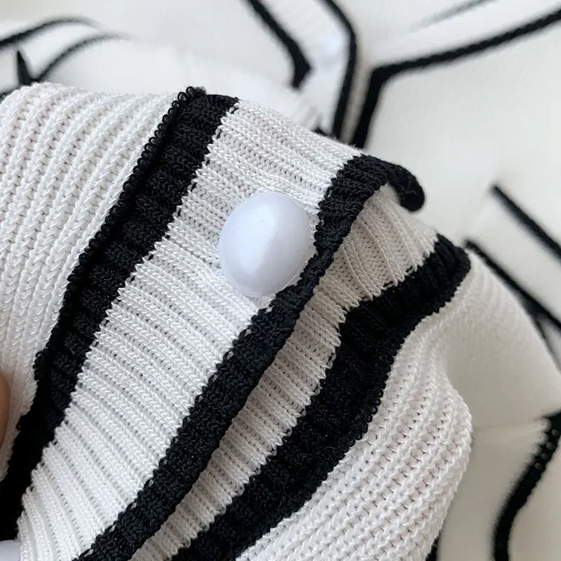 

2021 Spring Is Thin, Small Fragrance Pure Color Ladies Sweater + High Waist Straight Pants Female Trend