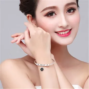 

New Black Dripping Paint Four Leaf Grass Bracelet Simple Small Fresh Versatile Push Pull Bracelet Valentine's Day Gift Jsz164