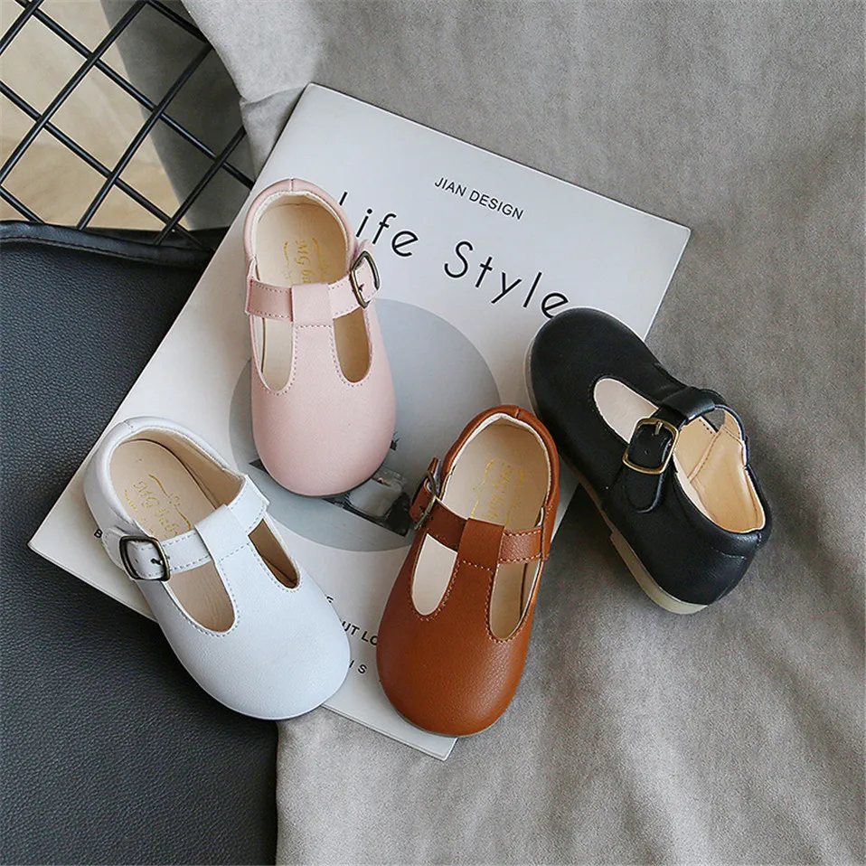 

Children's Casual Sandals Girls Kids Flat Shoes Kids Retro Hollow Soft Bottom Loafer School Princess Pu Leather Shoes Non-Slip