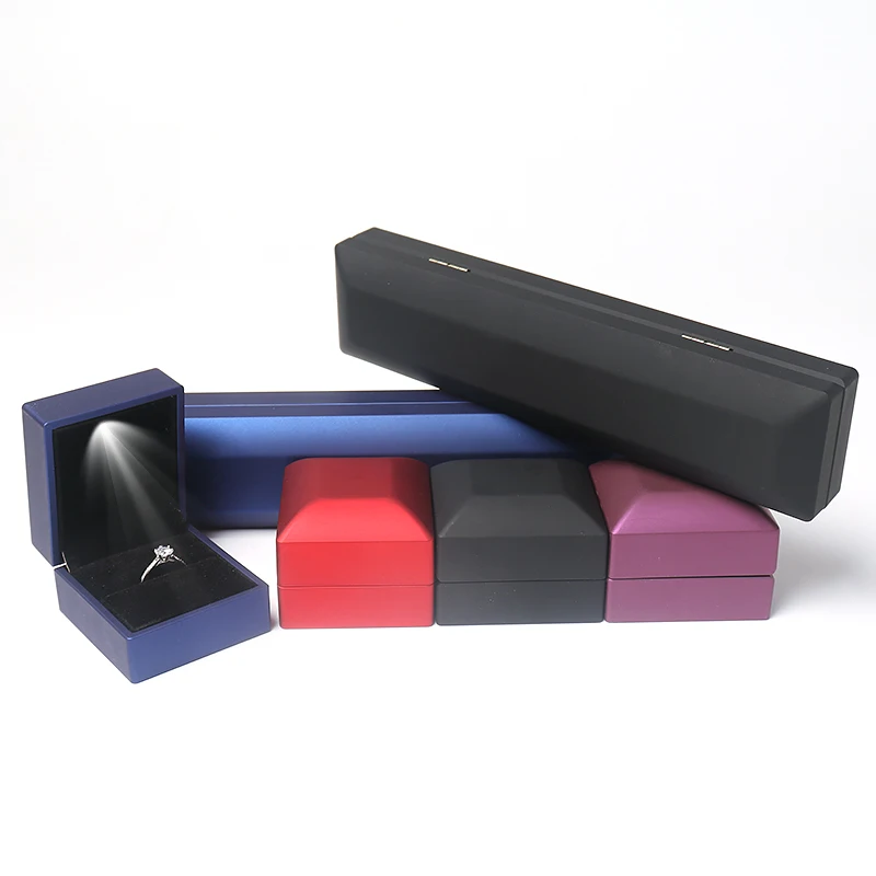 Ювелирная коробка со светодиодным светильник для помолвки Свадебные кольца