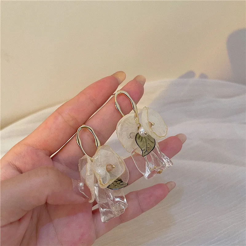 

ZDMXJL Retro High Class Women Earring Fine Lucency Acrylic Silk Spinning Flower Dangle Earrings For Women Pendant Accessories