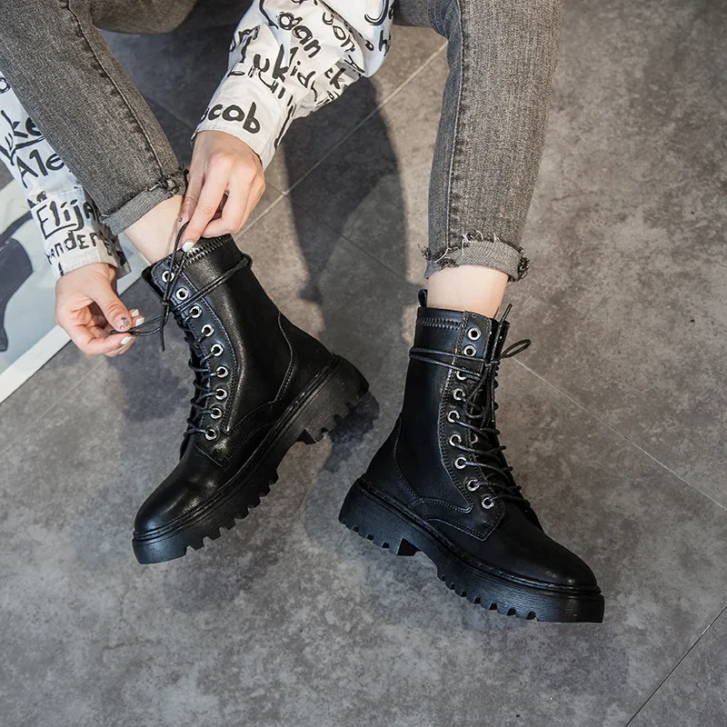 

2021 Combat Boots Women White Leather Motorcycle Boots Mid Heeled Gothic Shoes Fashion Black Ankle Boots Boots Women