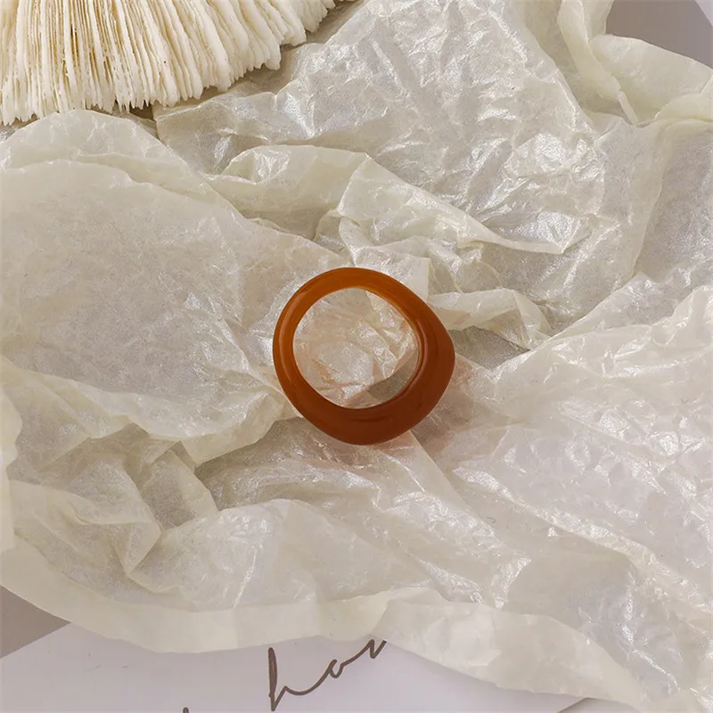 

Korean Fashion Beautiful Simple Colorful Acrylic Resin Semi-permeable Jade Green Ring Women's Jewelry Gift Accessories Wholesale